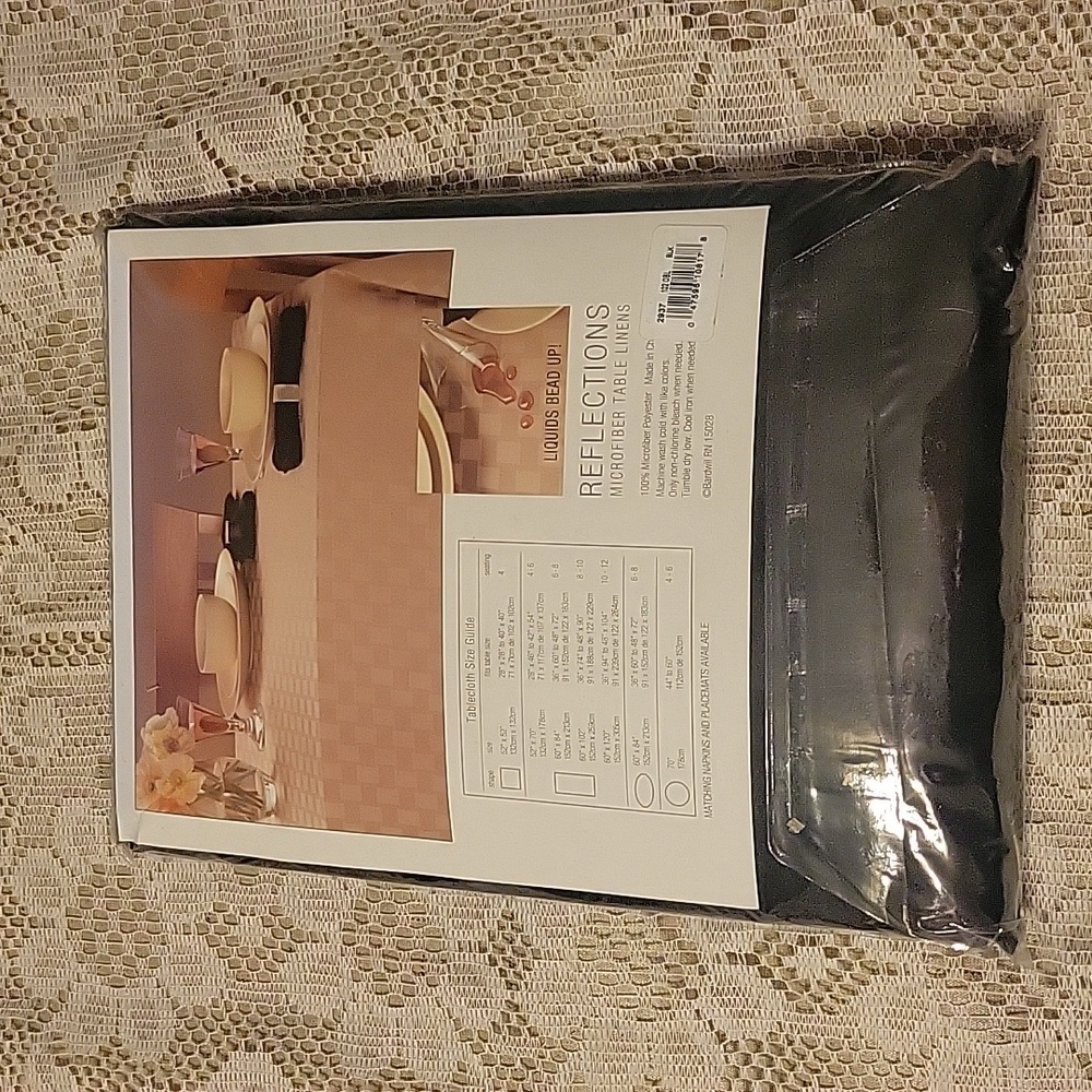 NEW! Reflections Microfiber Tablecloth - Picture 2 of 6